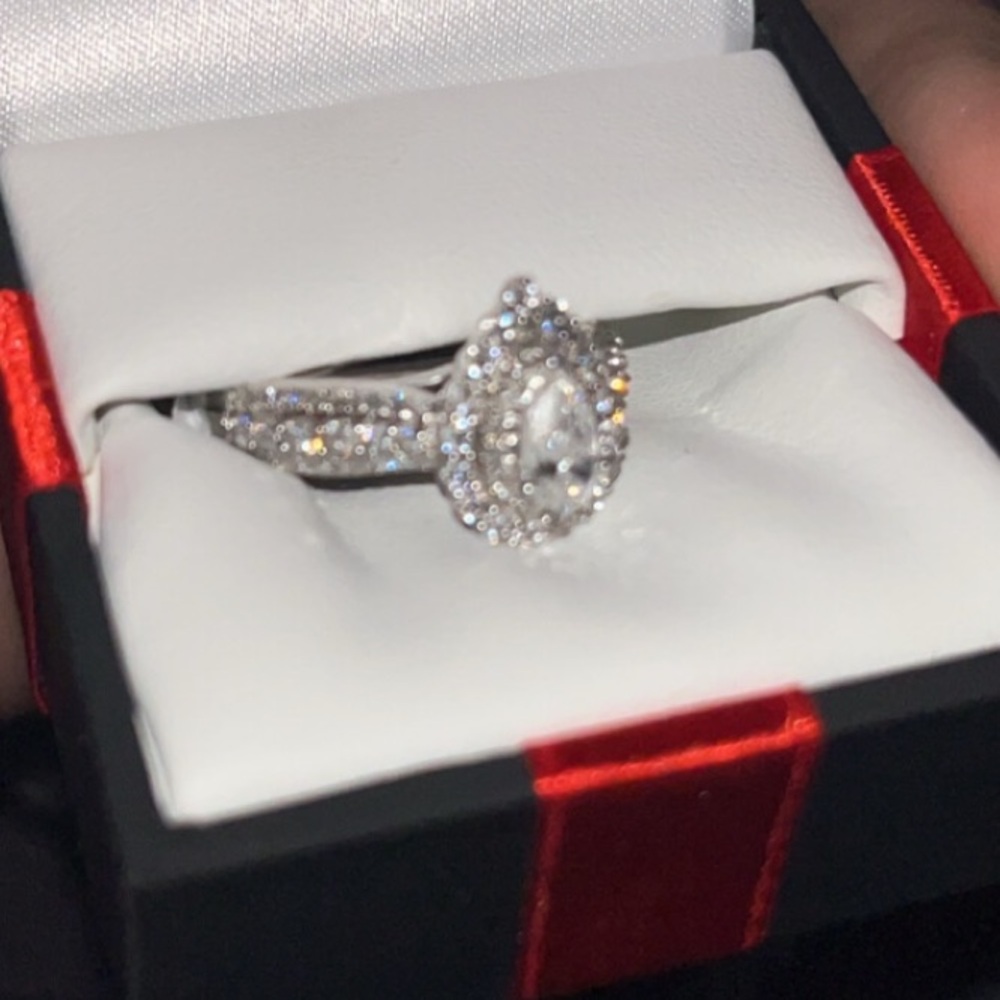 Teardrop Engagement ring!